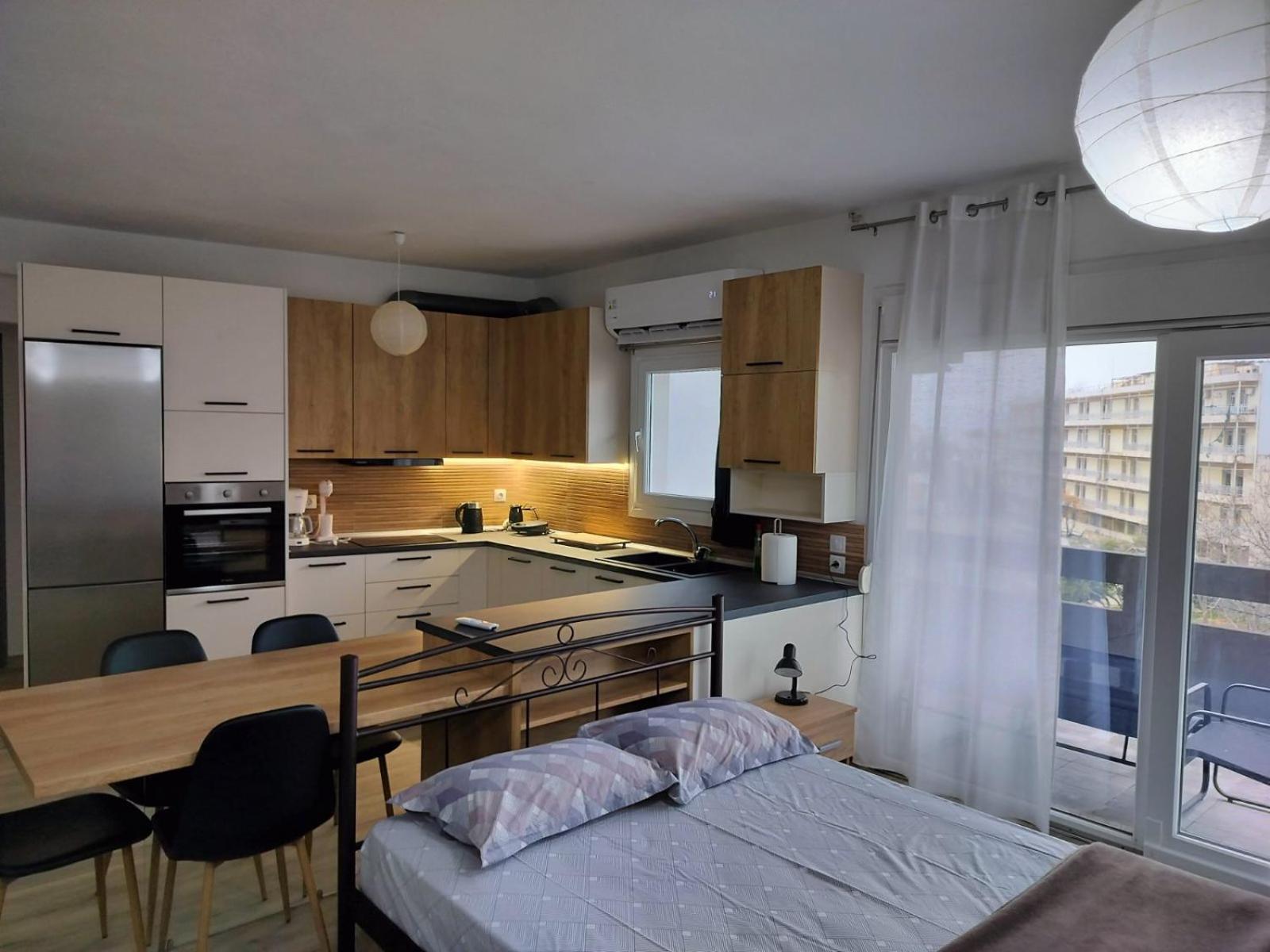 Luxurious 4Th Floor Apartment With Elevator Alexandroupoli Bagian luar foto